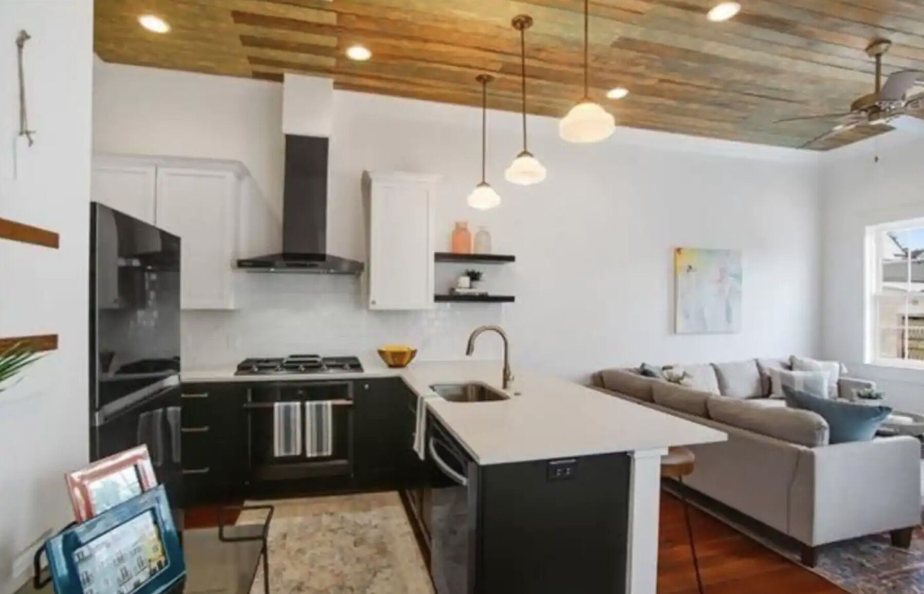 Brand New-Royal Street Bywater Bungalow