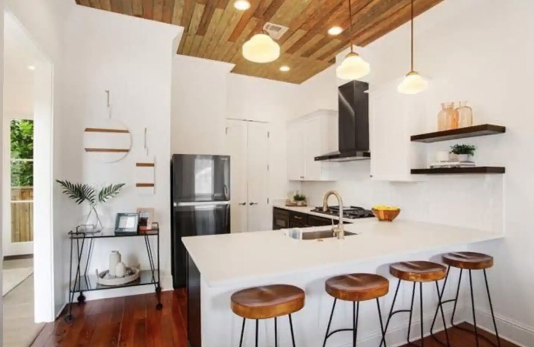 Brand New-Royal Street Bywater Bungalow