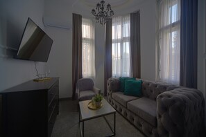 Room - Kings Palace Suites (Belgrade)