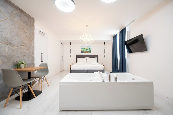 Room - Kings Palace Suites (Belgrade)