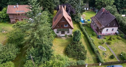 Wonderful private villa for 6 people with TV, patio, pets allowed and parking