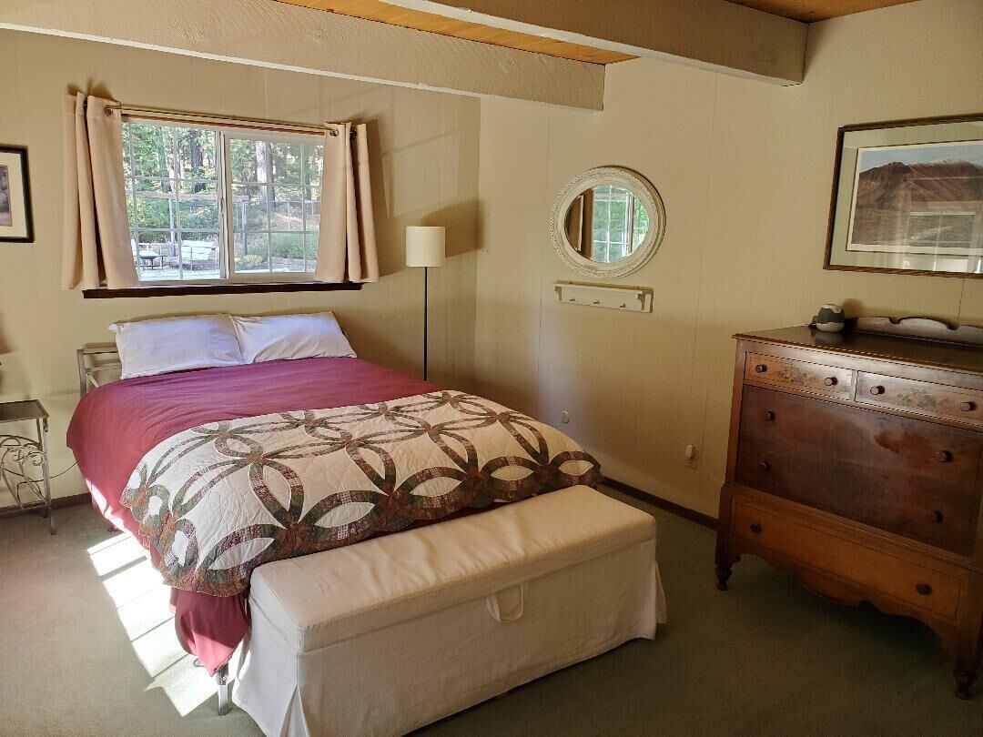 Mountain House with Private Pool + Outdoor Activities + Game Room