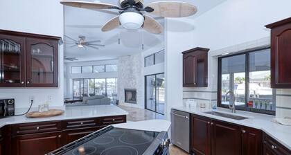 Villa Waterview - Amazing Gulf access pool and spa home on spacious corner lot!