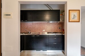 Fridge, microwave, stovetop