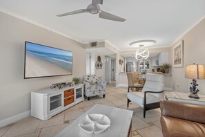 Smart TV, DVD player