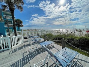 Terrace/patio - Beach House 309 - Oceanfront in Garden City Beach, SC (Garden City)