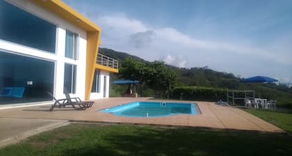 Rent beautiful fifth of rest, excellent view, climate and security.