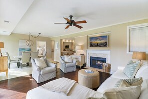 Flat-screen TV, fireplace
