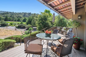 Outdoor dining - Heaven 11 at The Quail Golf Course (Carmel)