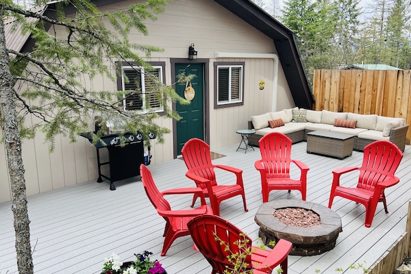 Private outdoor patio and entrance to our Peaceful Chalet.