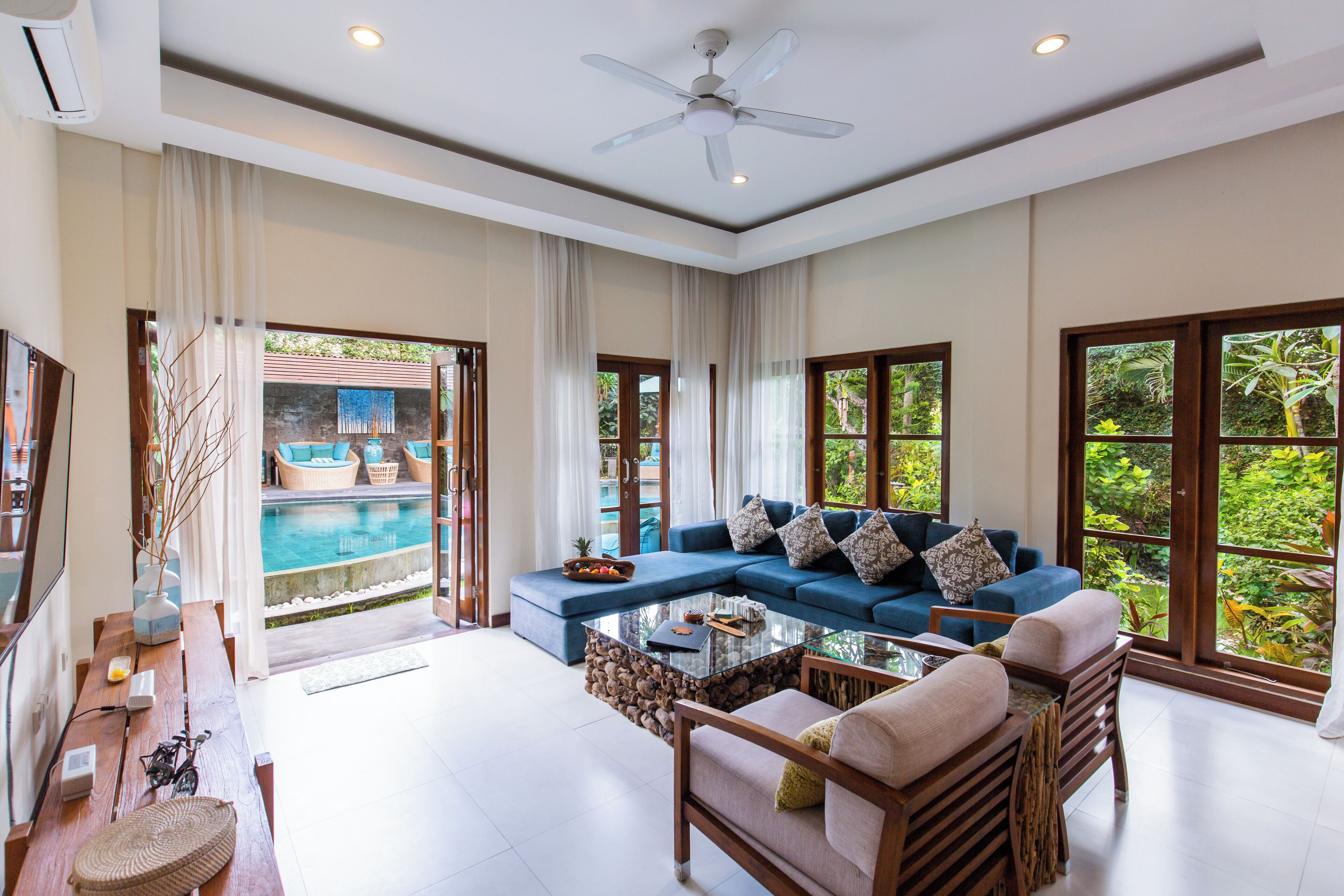 Utsikt mot trädgården