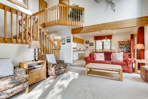 House, 3 Bedrooms | Living room