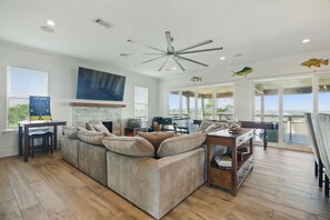 Smart TV, fireplace, video games, stereo - Bay Front House on Sandy Hook Dr! Longest personal pier(402ft). Read the reviews (Pass Christian)