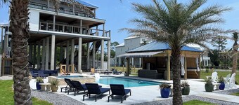 Bay Front House on Sandy Hook Dr! Longest personal pier(402ft). Read the reviews