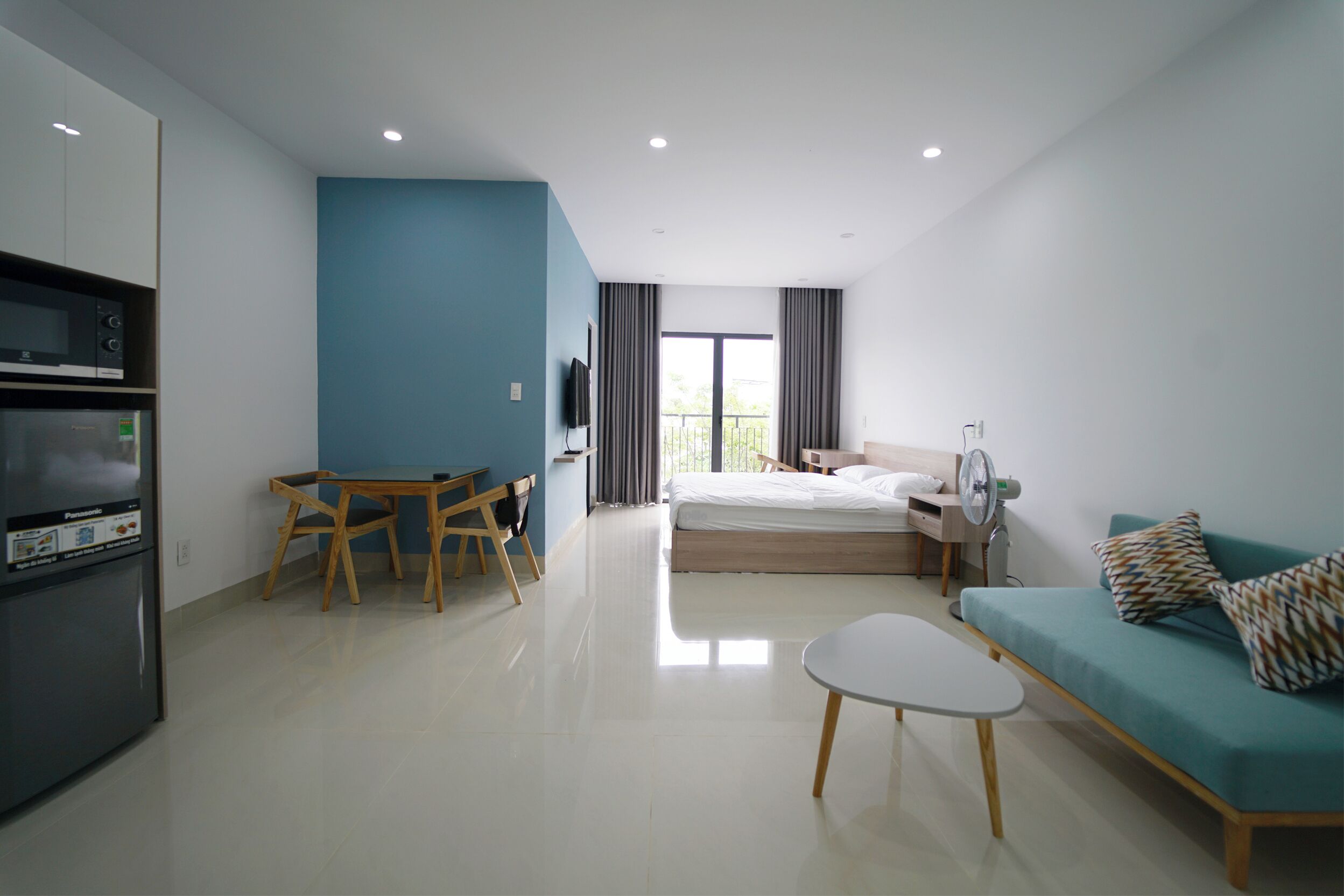 Iron/ironing board, WiFi, wheelchair access