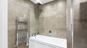 Perlengkapan mandi desainer