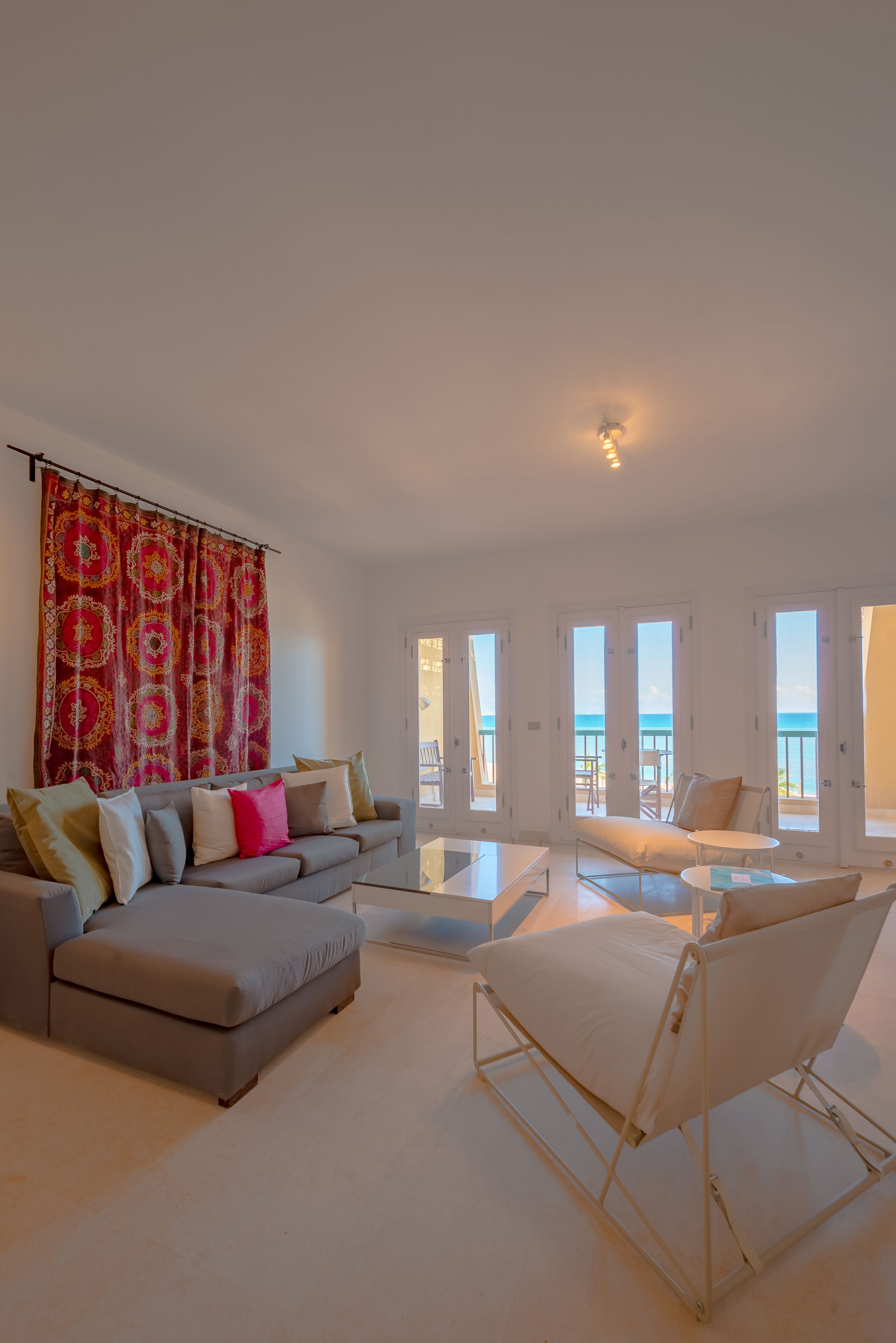 Luxury-Apartment | Wohnbereich | Flachbildfernseher