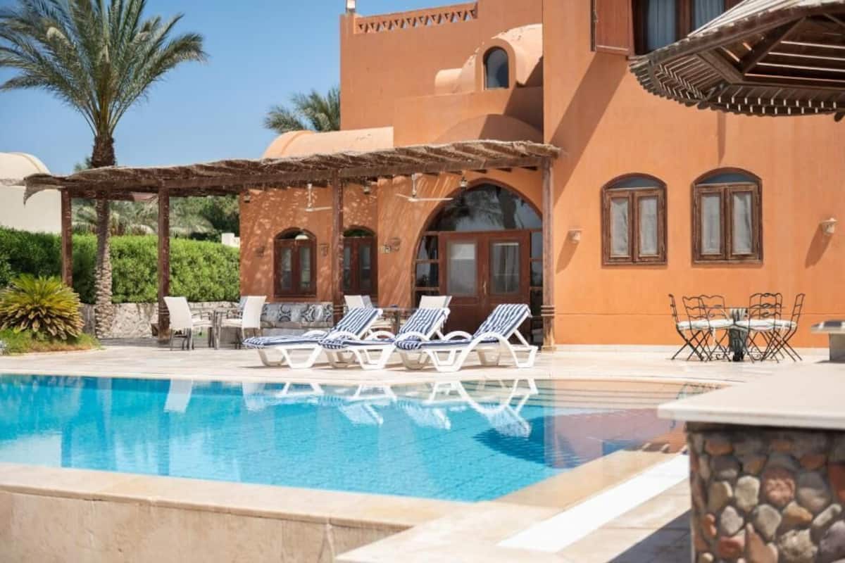 Deluxe Villa, 4 Bedrooms, Private Pool, Lagoon View | Room amenity