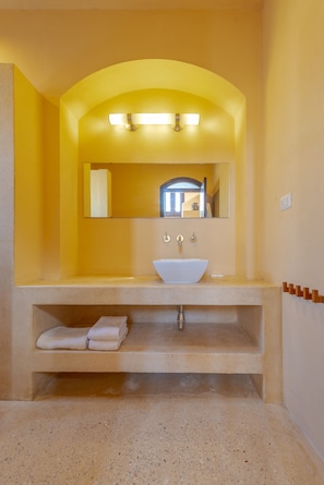 Premium villa, 3 slaapkamers, privézwembad | Badkamer | Gratis toiletartikelen, handdoeken, zeep, shampoo