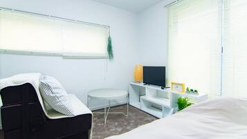 Quarto casal, para não fumantes (1 Double Bed and 1 Single Sofa Bed) | Wi-Fi de cortesia