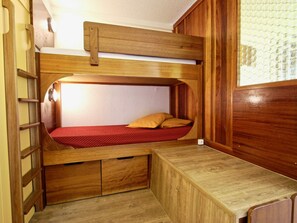 Wheelchair access - Studio in the heart of the resort, at the foot of the slopes (Chamrousse)