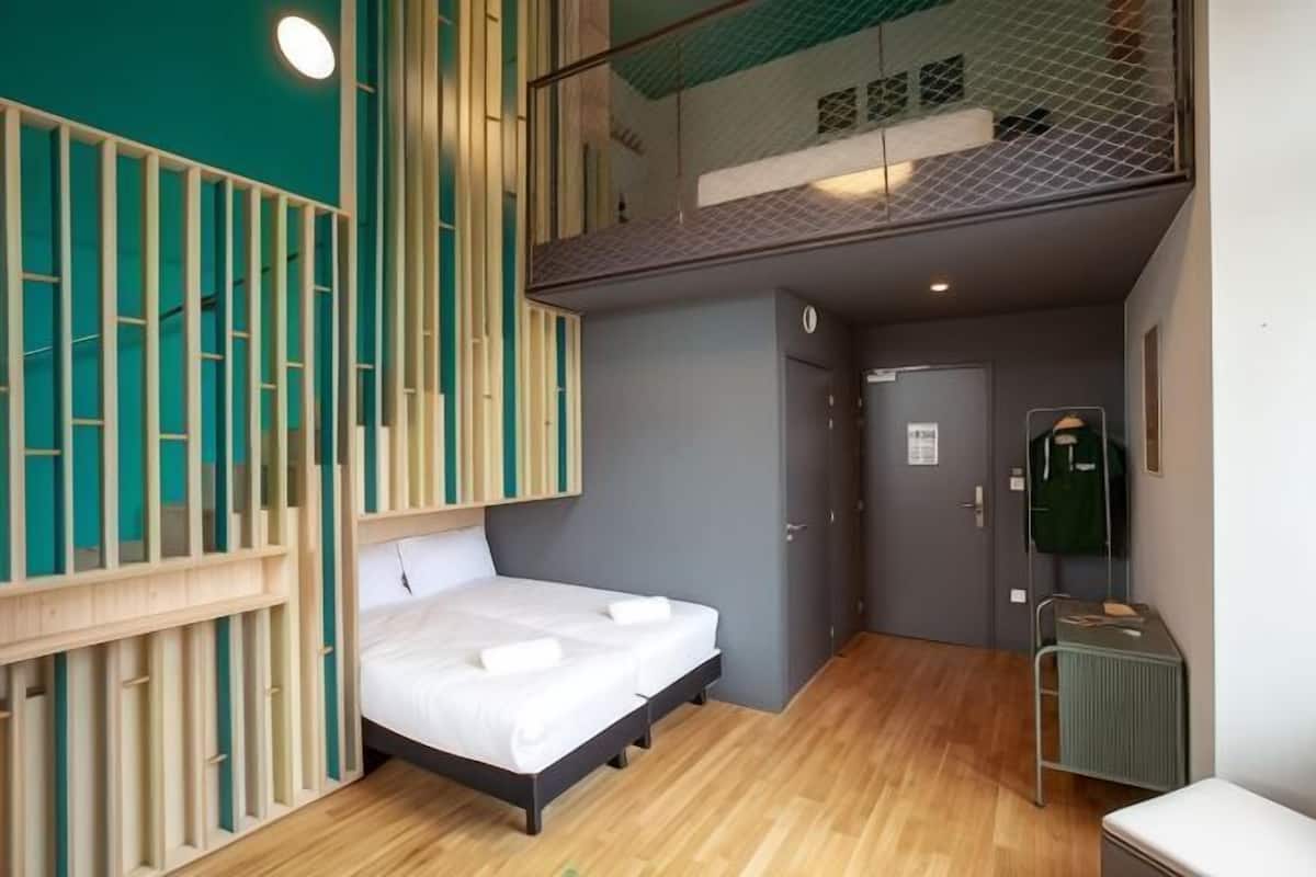Schallisolierte Zimmer, kostenloses WLAN, Bettwäsche
