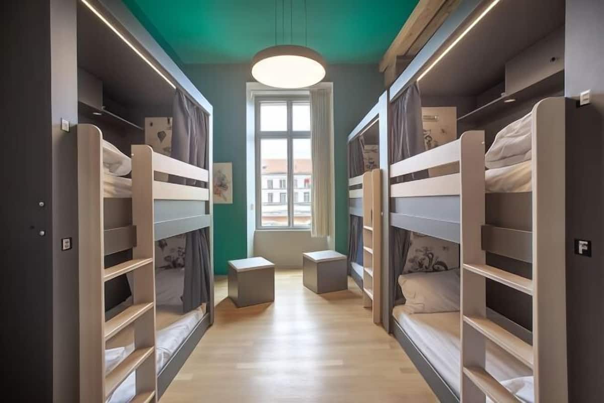 Soundproofing, free WiFi, bed sheets