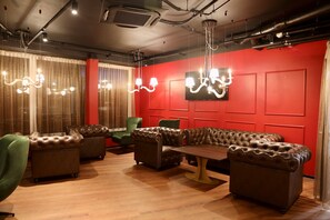 Bar (on property) - Amedia Hotel & Suites Dachau Trademark by Wyndham (Dachau)