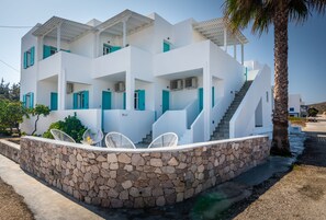 Exterior - Michalis Studios (Milos)