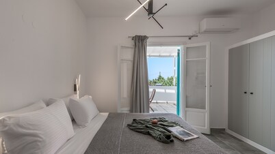 Michalis Studios