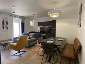 Interior - Plein centre, T3 5P totalement rénové 55m2. WIFI (Cauterets)