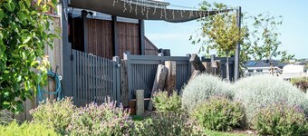 Bellarine getaway close to the beach, deck, BBQ, WiFi. Pet friendly