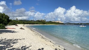 Beach nearby, sun loungers, beach towels