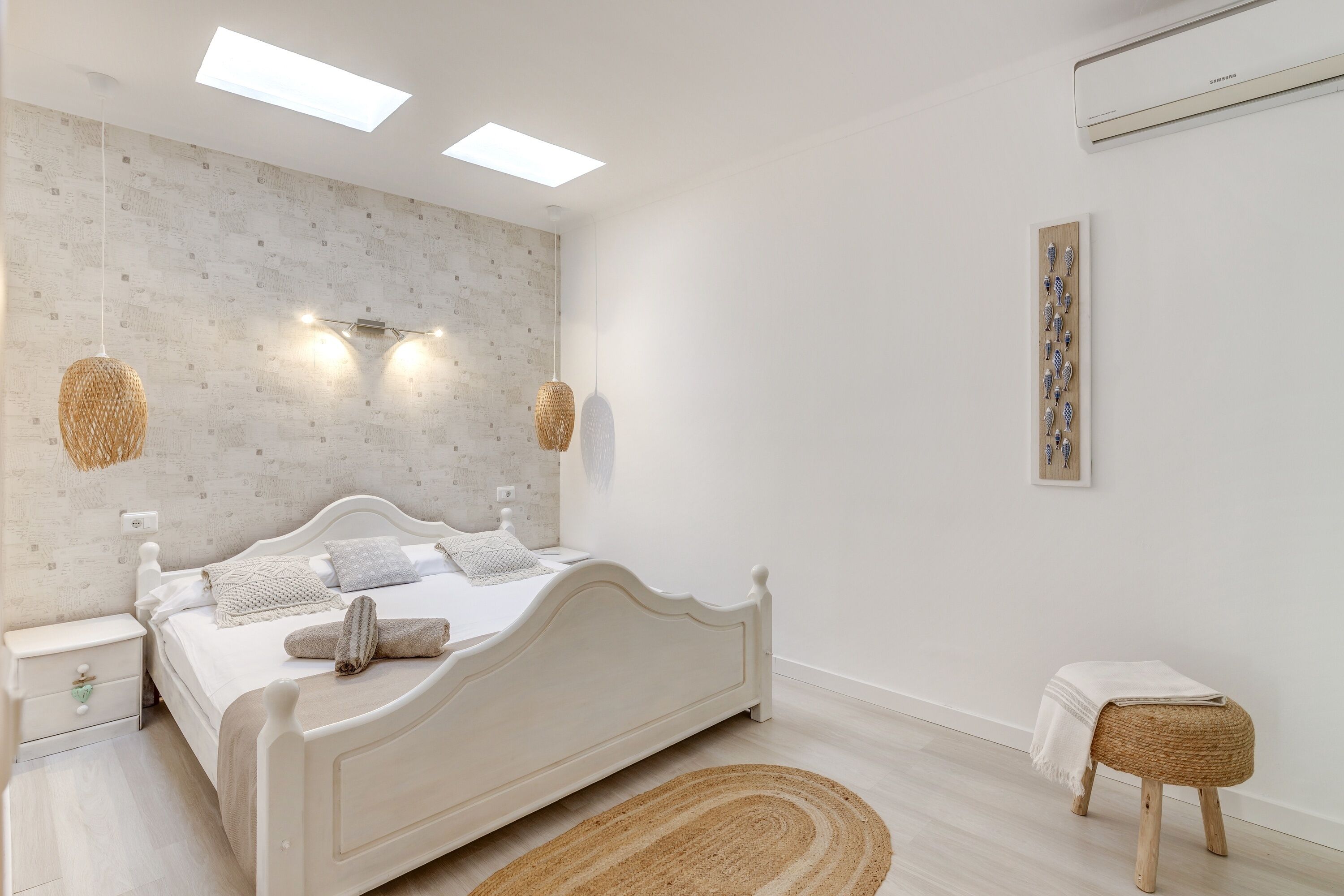 3 chambres, fer et planche à repasser, Wi-Fi gratuit, draps fournis