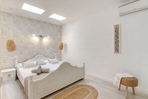 3 slaapkamers, een strijkplank/strijkijzer, gratis wifi, beddengoed