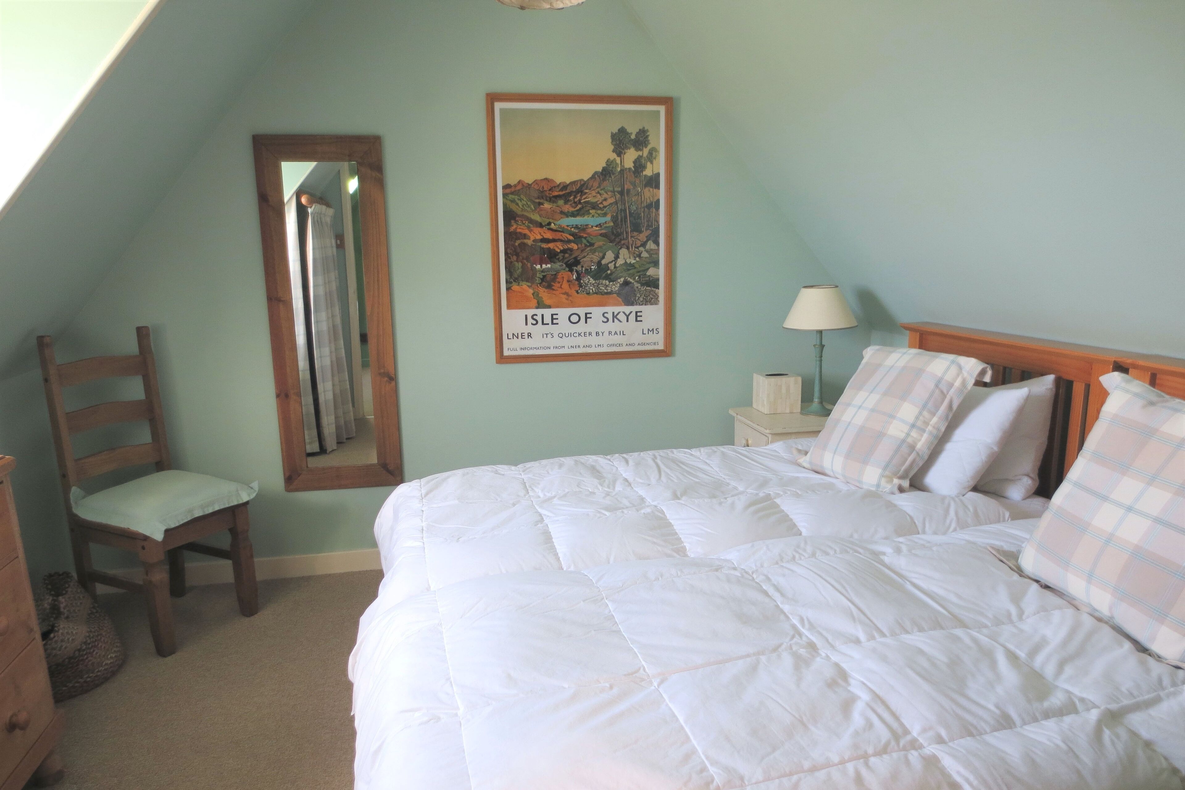 2 habitaciones, tabla de planchar con plancha y wifi gratis 