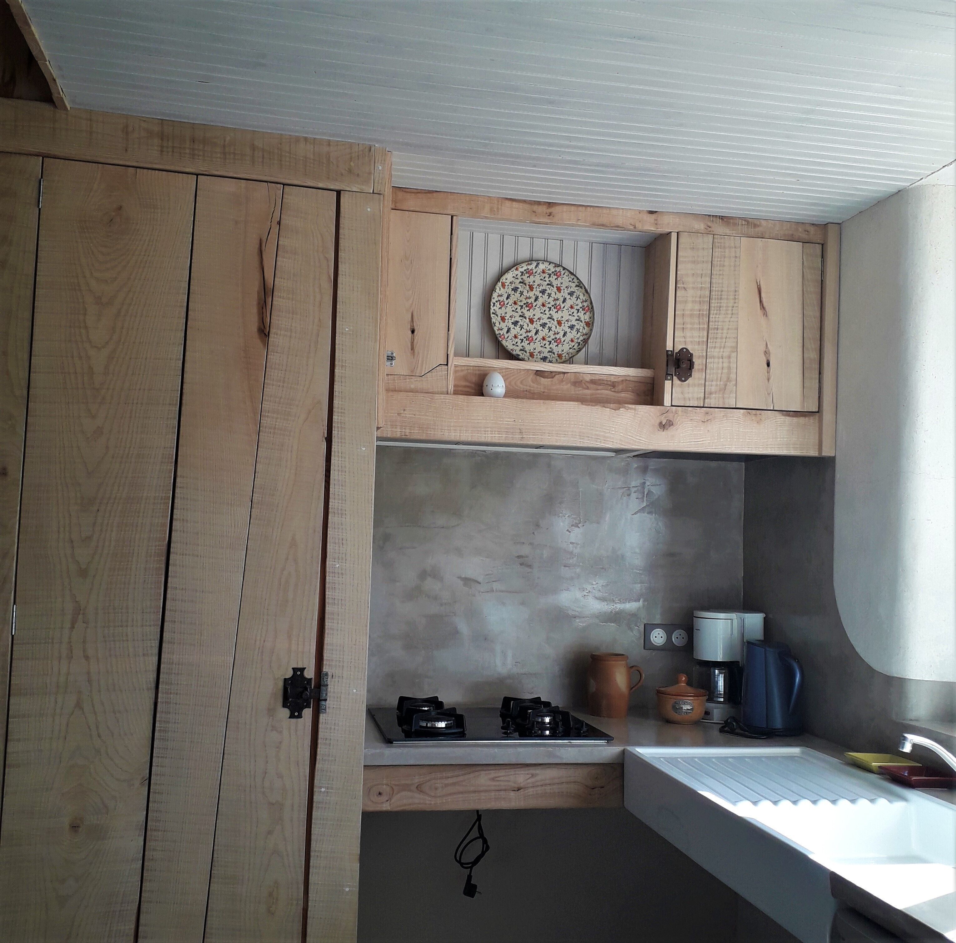 Refrigerador, microondas, horno, placa de cocina