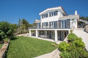 Exterior - Villa Andrilla: Infinity Pool by Feeling Italy (Massa Lubrense)