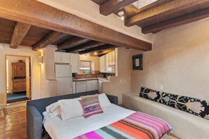 5 Schlafzimmer, Bügeleisen/Bügelbrett, WLAN, Bettwäsche