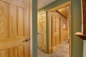 Condo, 2 Bedrooms | Interior