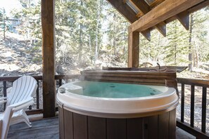 Baignoire à remous extérieure