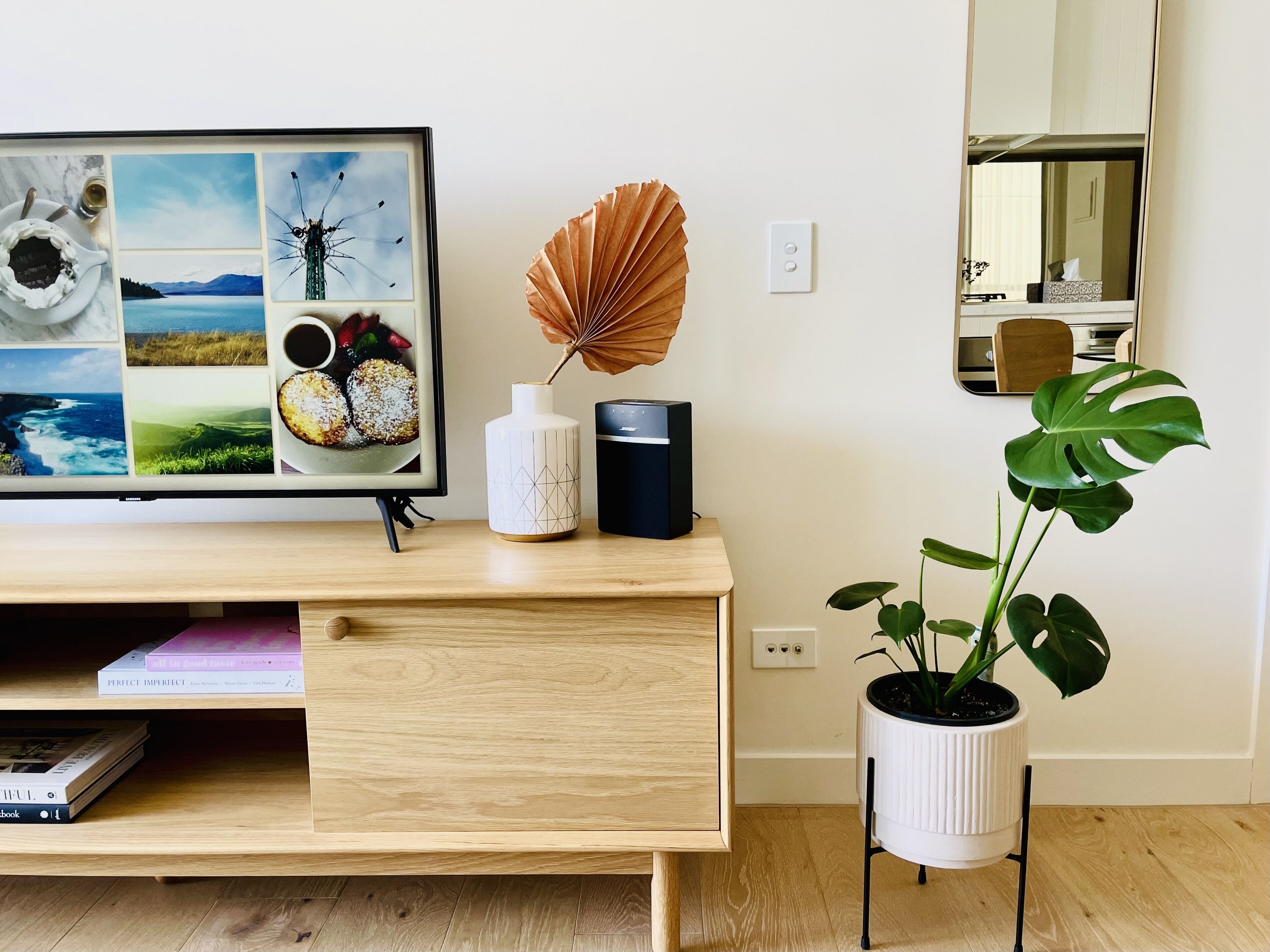 Exquisite 2BR apartment with resort and mountains Views — image 5