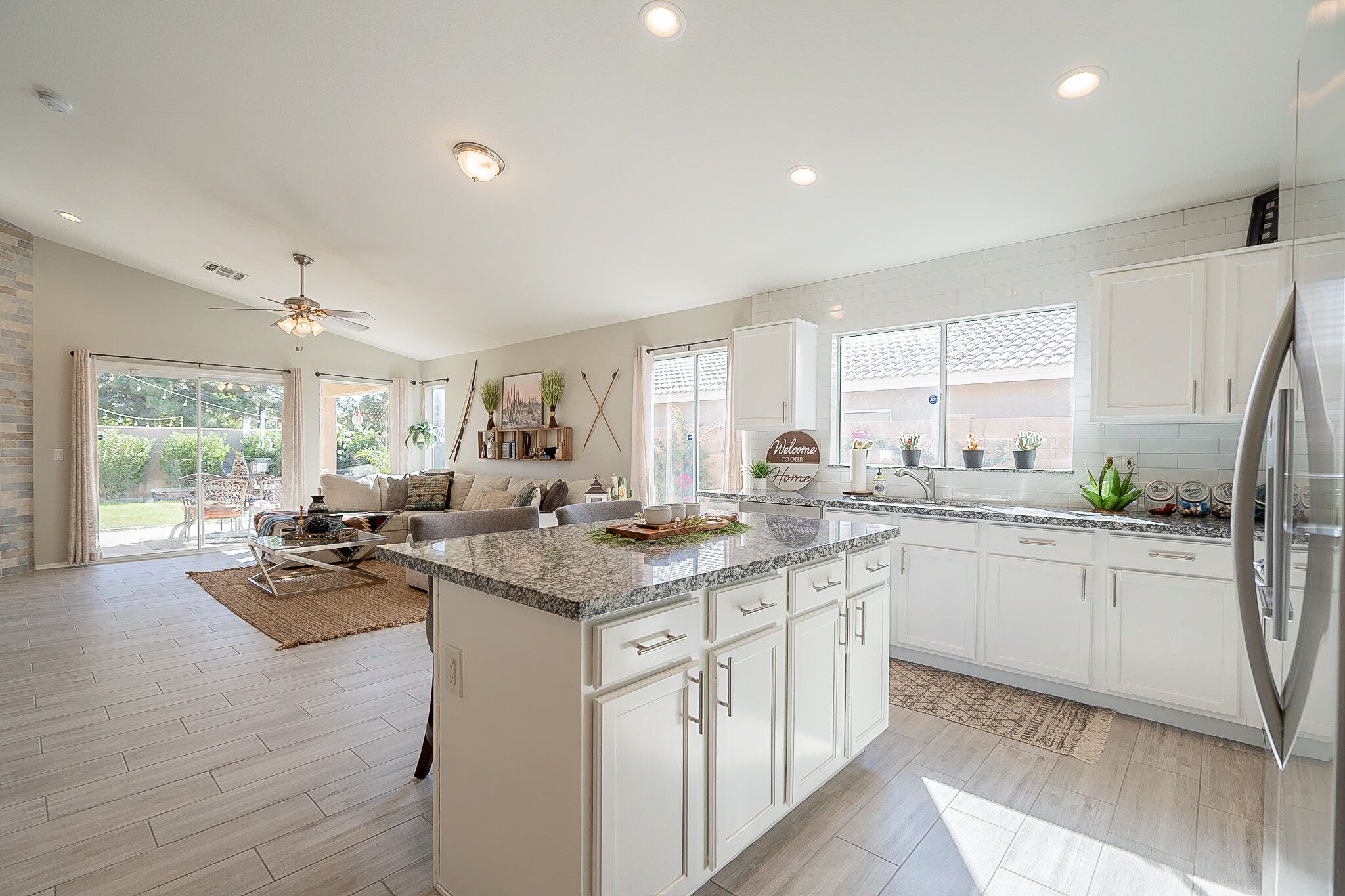 The Scenic Saguaro - 3BD 2BA Home w/ Sunset Views