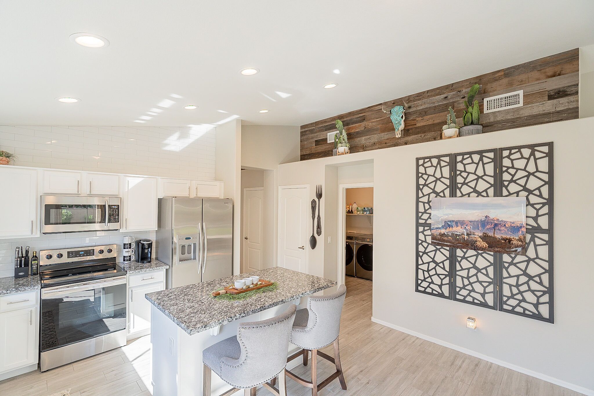 The Scenic Saguaro - 3BD 2BA Home w/ Sunset Views