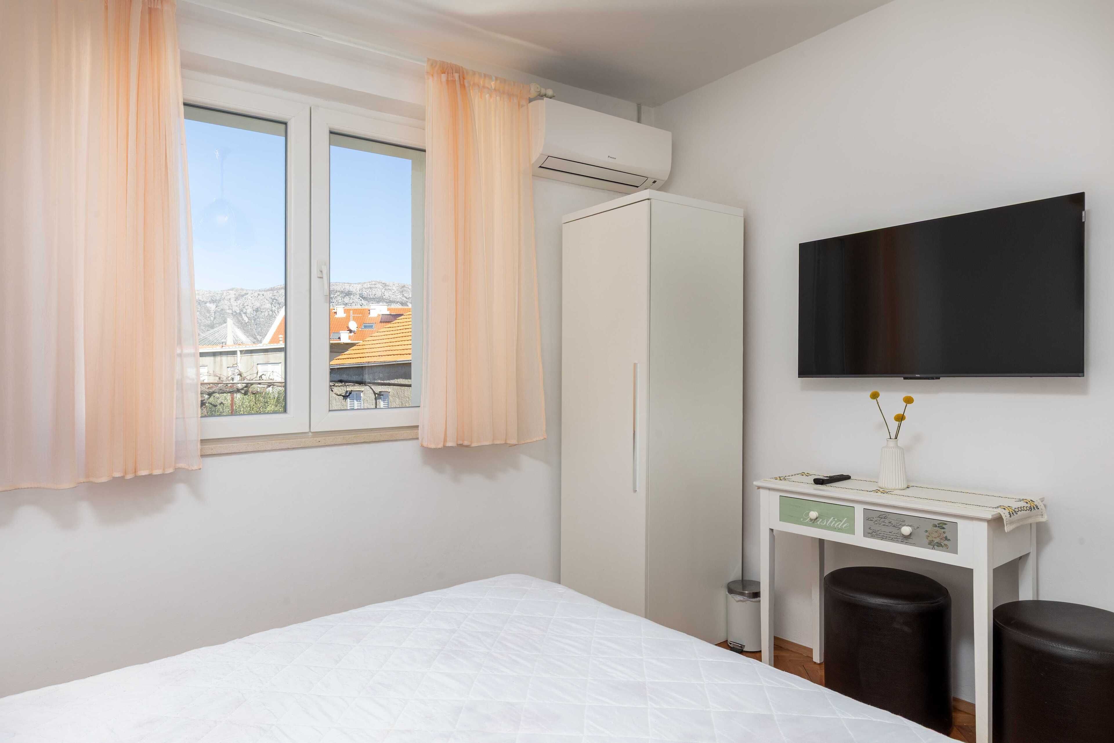 Studio (Studio with Terrace) | 3 bedrooms, premium bedding, iron/ironing board, free WiFi