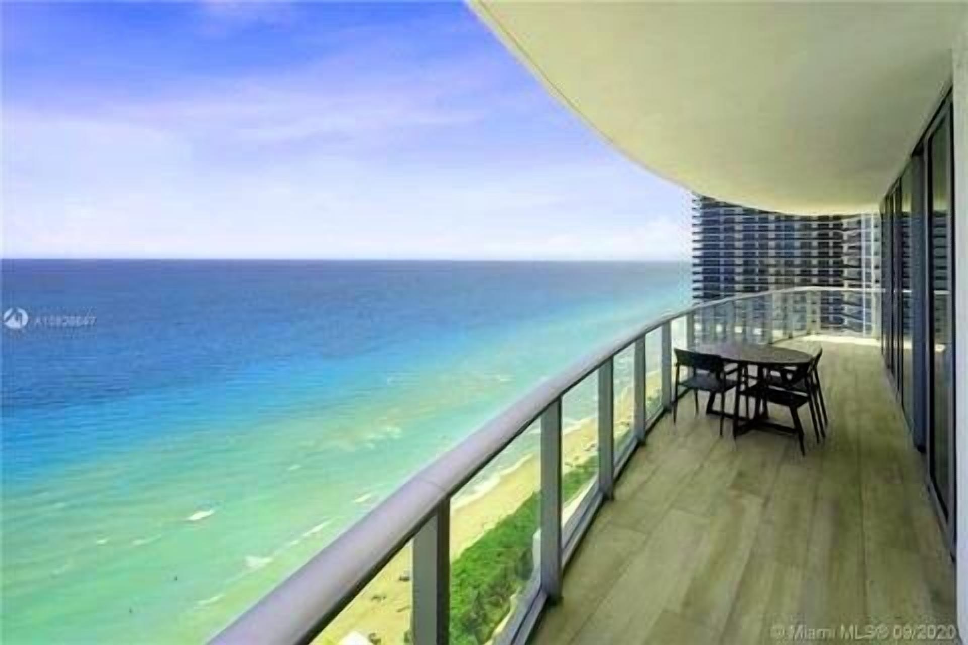Hollywood Beach Condo