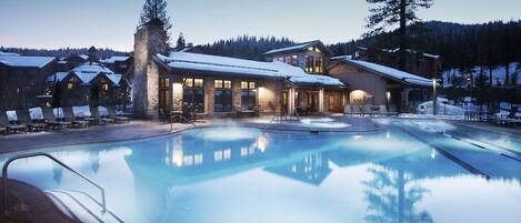 Una piscina climatizada