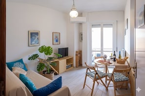 Televisión de pantalla plana