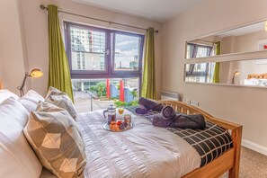 Premium Apartment | 2 bedrooms, iron/ironing board, free WiFi, bed sheets - PREMIUM Listing2 Bed Cardiff City Centre (Cardiff)