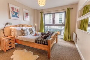 2 Schlafzimmer, Bügeleisen/Bügelbrett, kostenloses WLAN, Bettwäsche